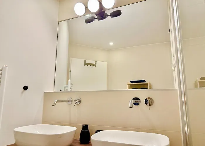 Luxury Stylish With Free Parking Διαμέρισμα Βιέννη
